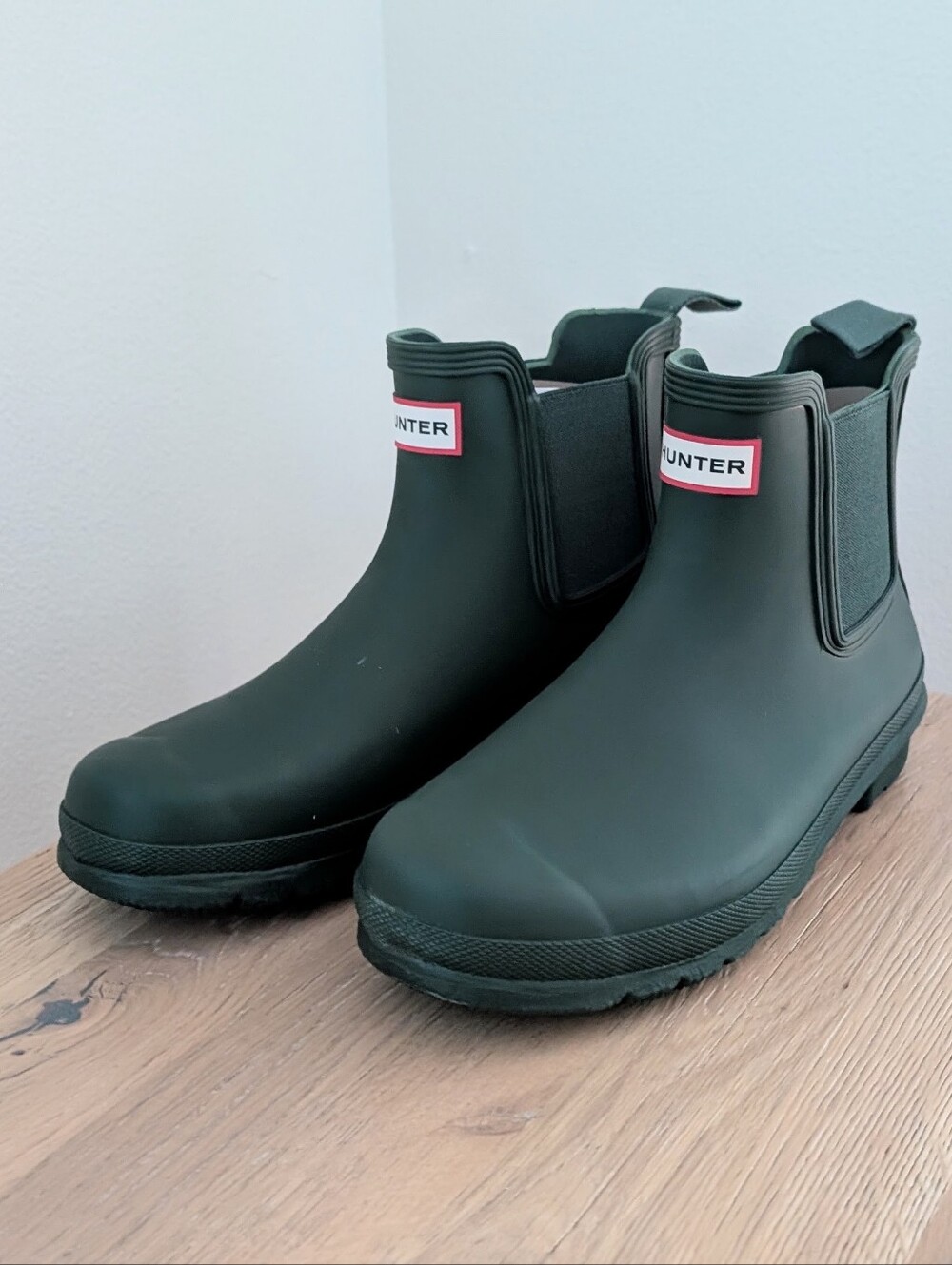 NWT Hunter Original Matte Short Chelsea Rain Boots In Hunter Green - 9 - Picture 4 of 13